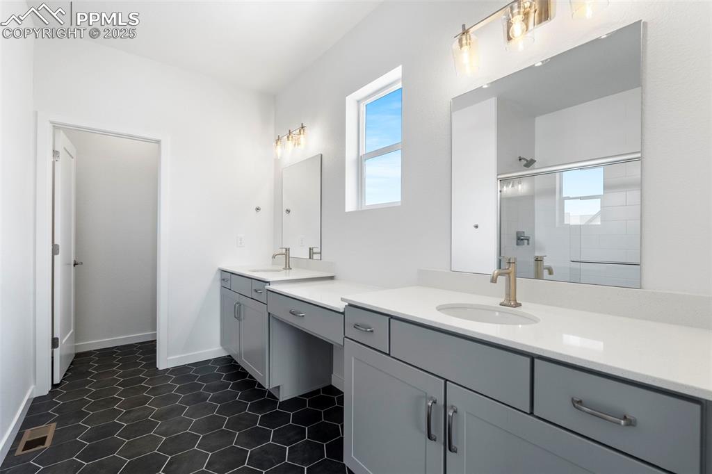 Image 21 of 37: Master Bathroom