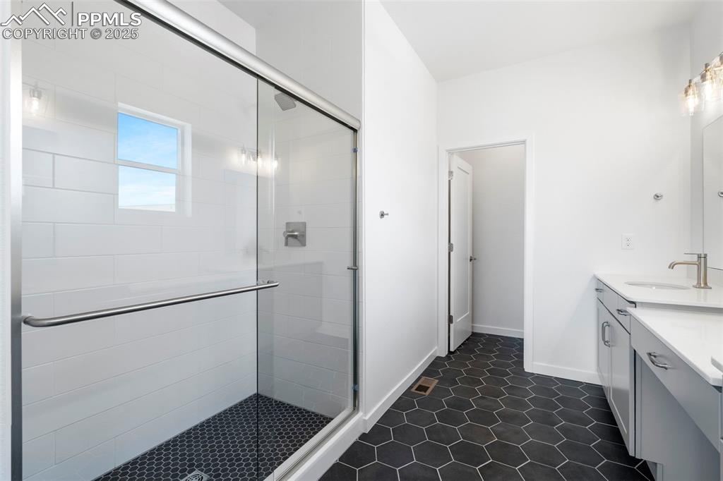 Image 22 of 37: Master Bathroom