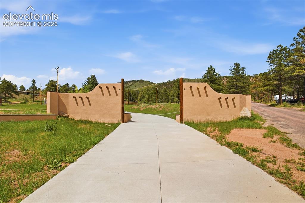Image 3 of 10: Property Lines are Approximate and not a survey