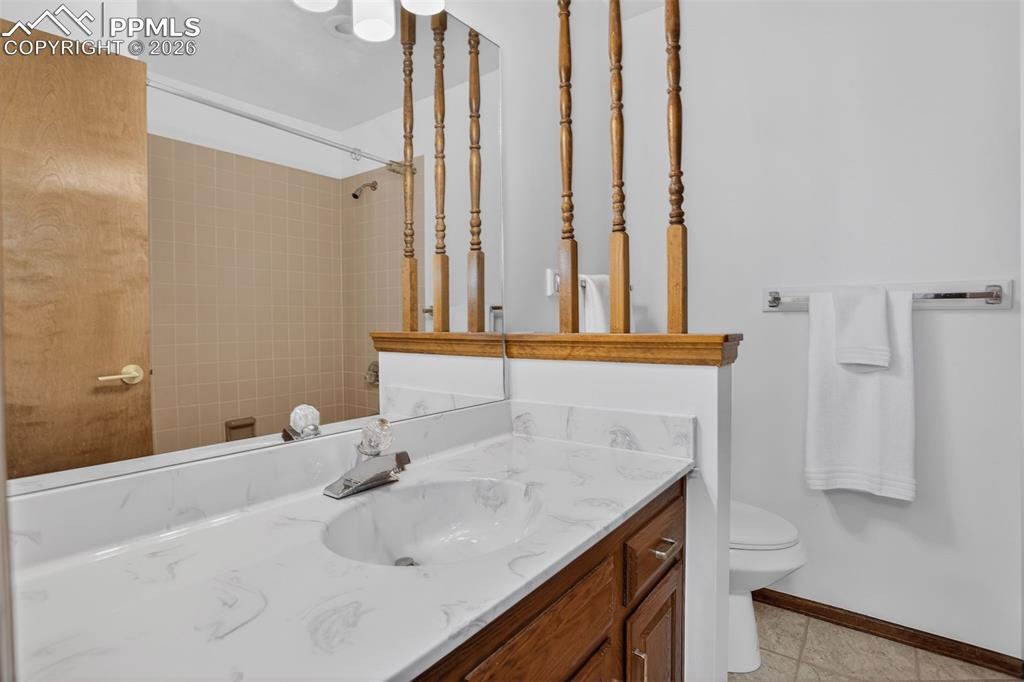 Image 15 of 49: Bathroom