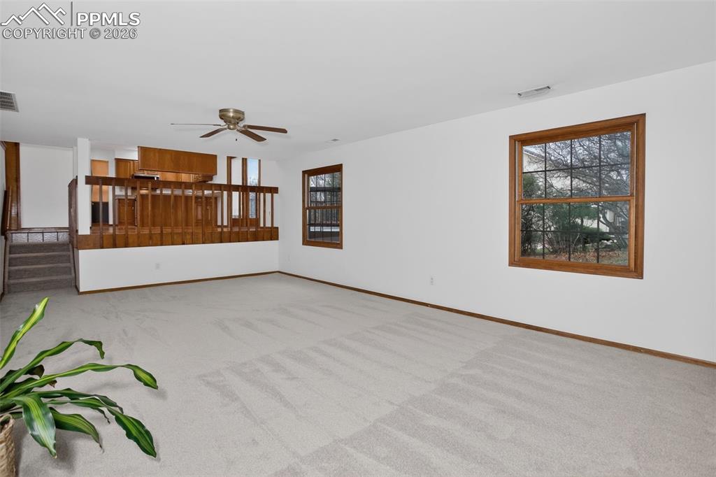 Image 33 of 49: Living Room