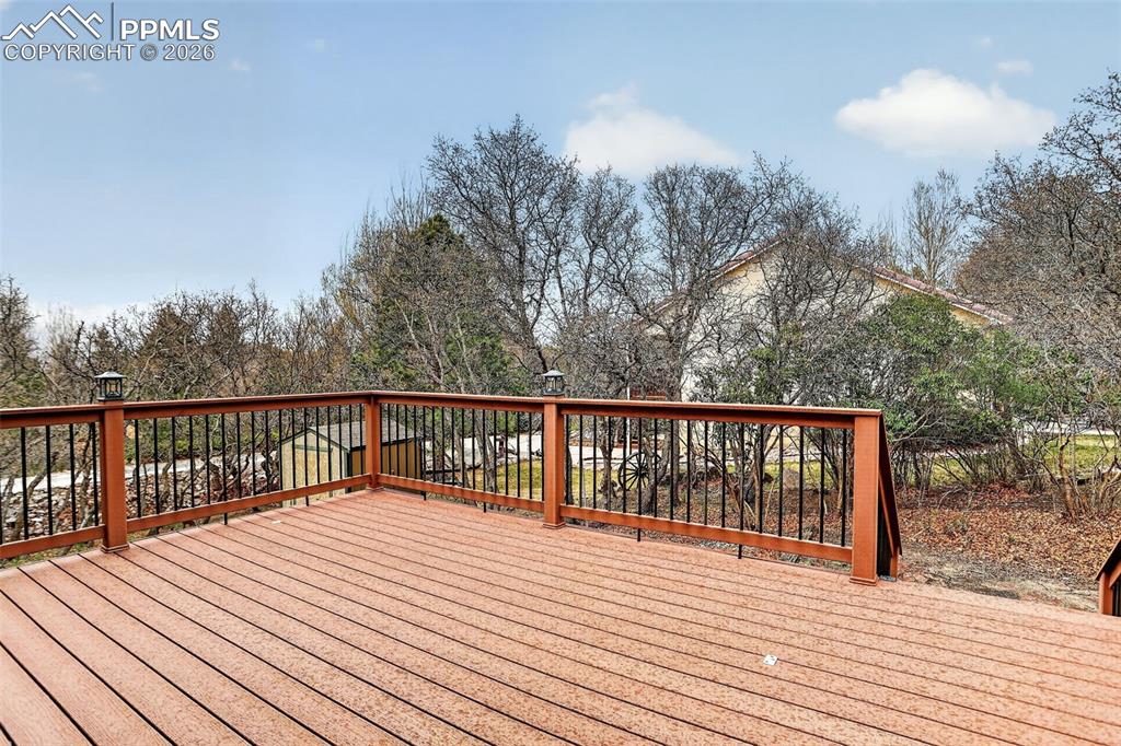Image 44 of 49: Deck