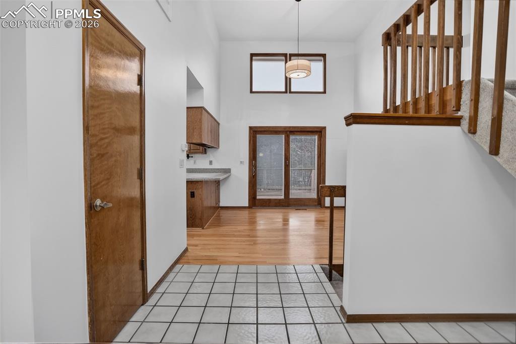 Image 8 of 49: Entry