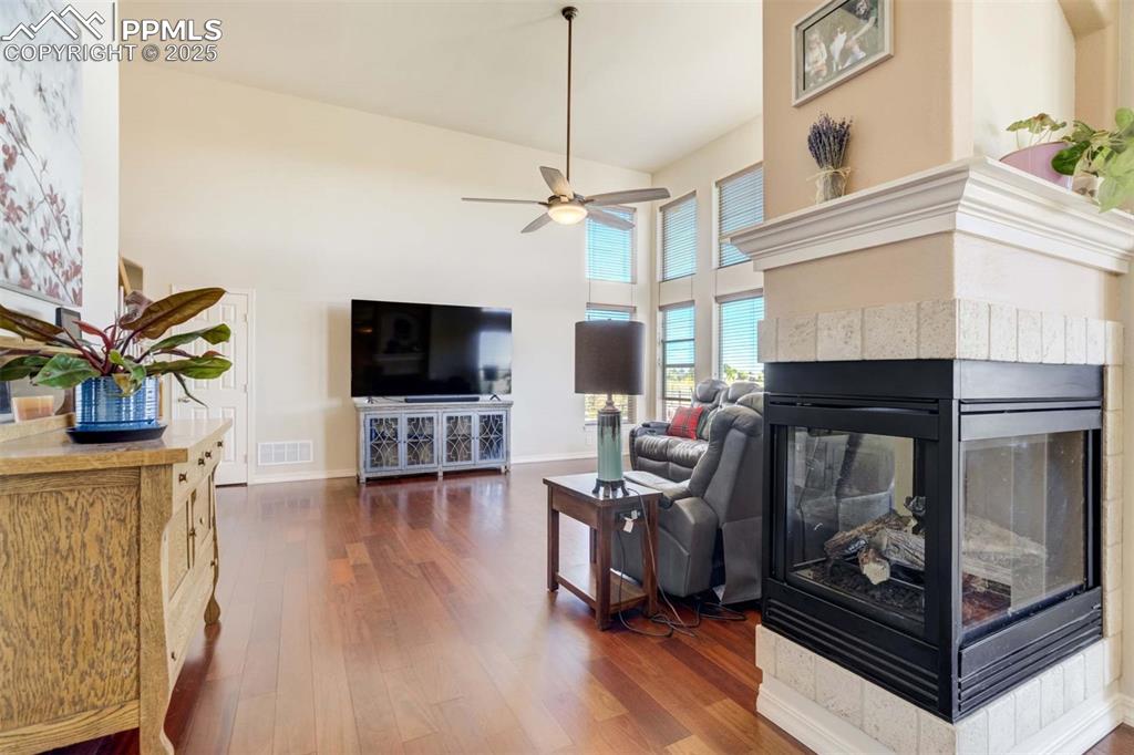 Image 8 of 48: Living Room