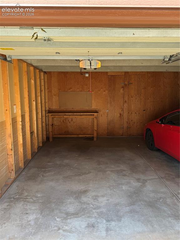 Image 36 of 36: Garage
