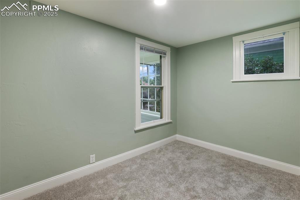 Image 20 of 30: 2nd Bedroom - Main