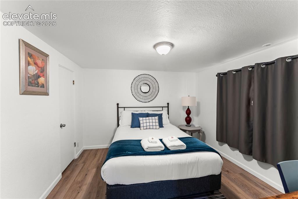 Image 10 of 46: Bedroom