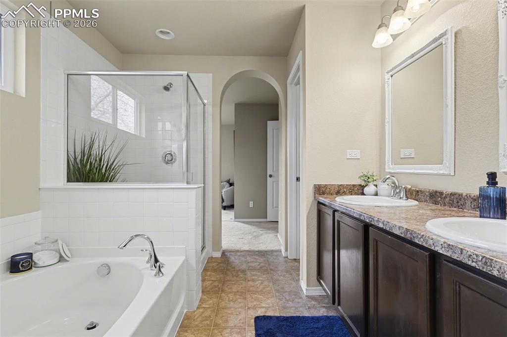 Image 19 of 30: Master Bathroom