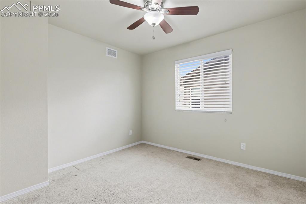 Image 23 of 30: Upstairs bedroom #3