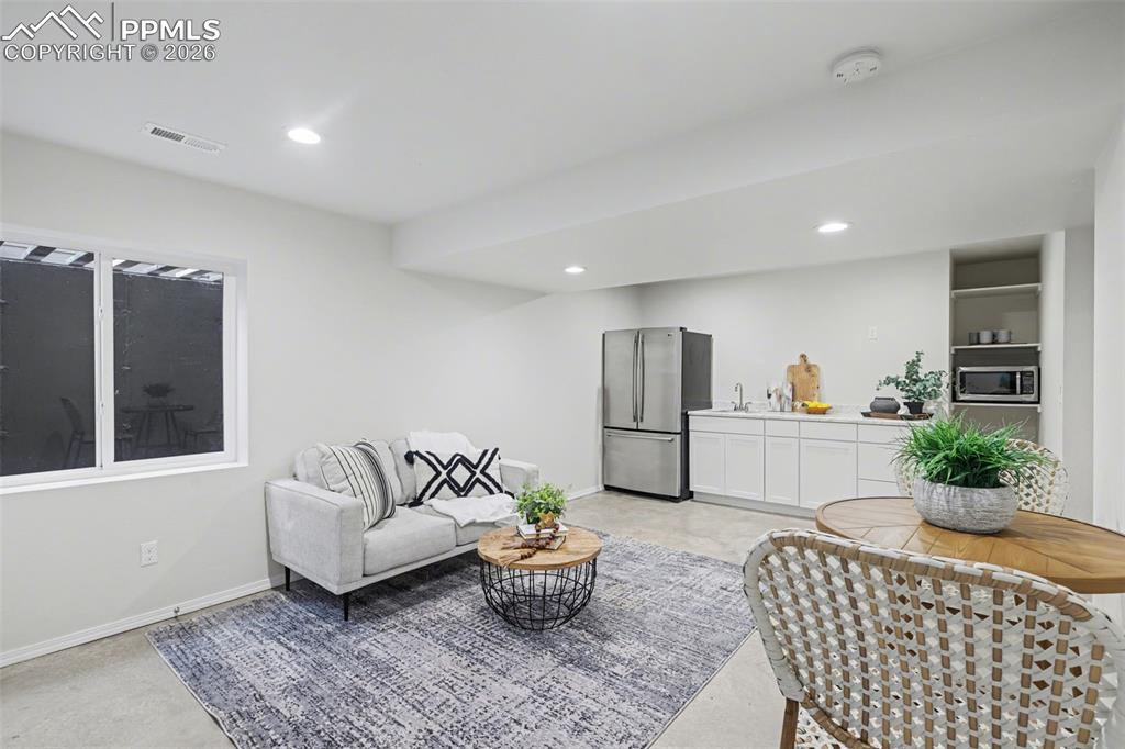 Image 25 of 30: Basement