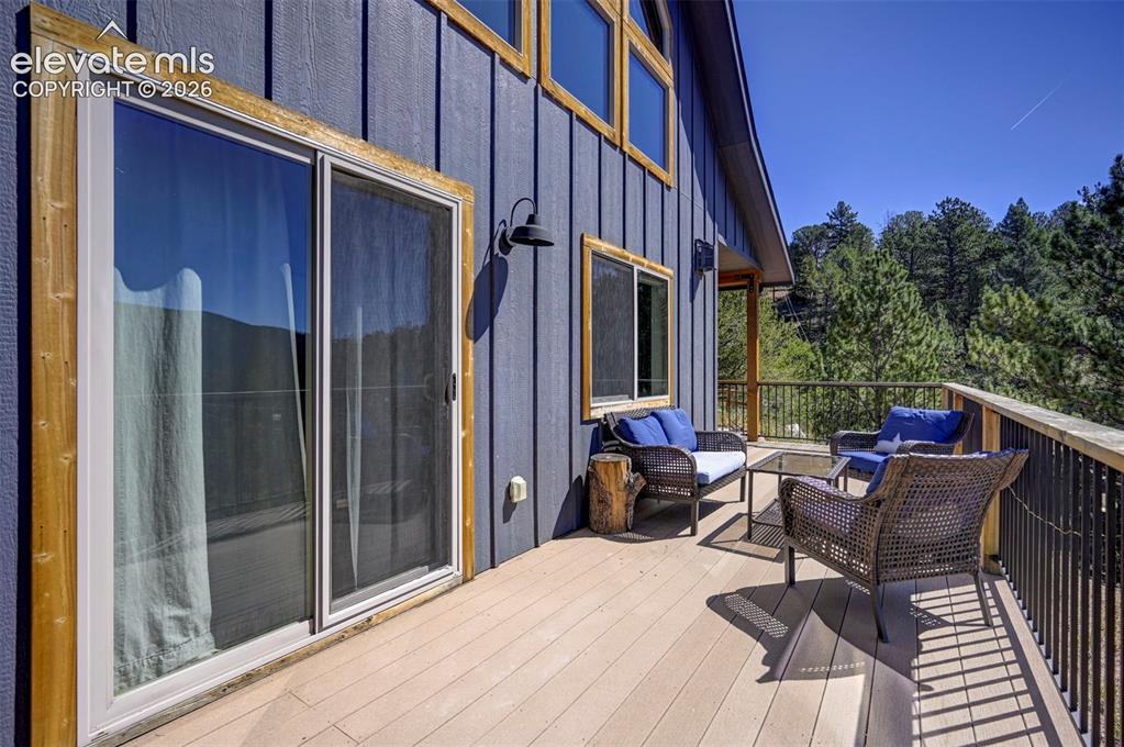 Image 7 of 44: Deck