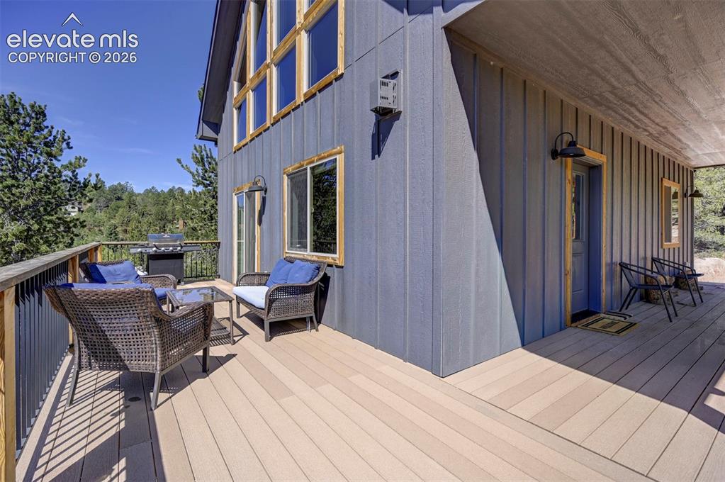 Image 8 of 44: Deck