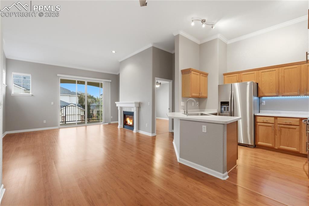 Image 29 of 35: Kitchen