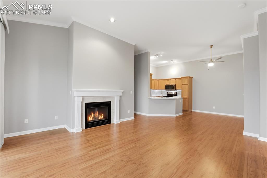 Image 30 of 35: Living Room