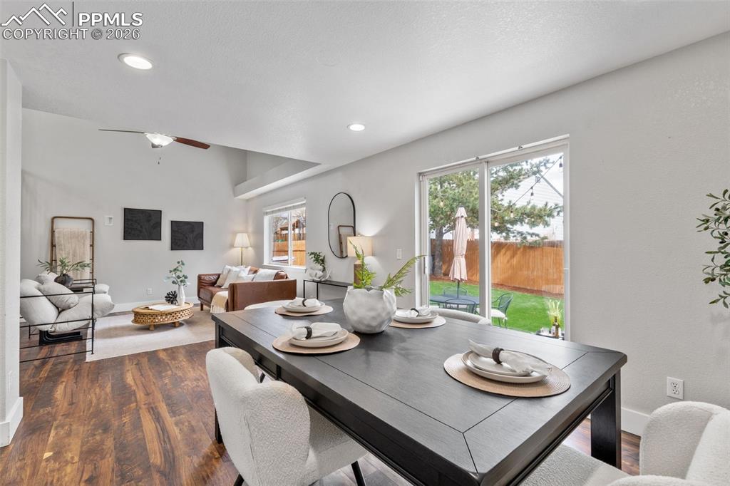 Image 12 of 50: Dining Area