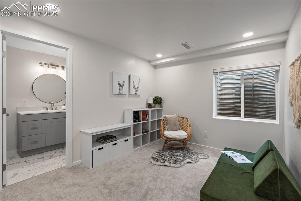 Image 33 of 50: Sitting Room