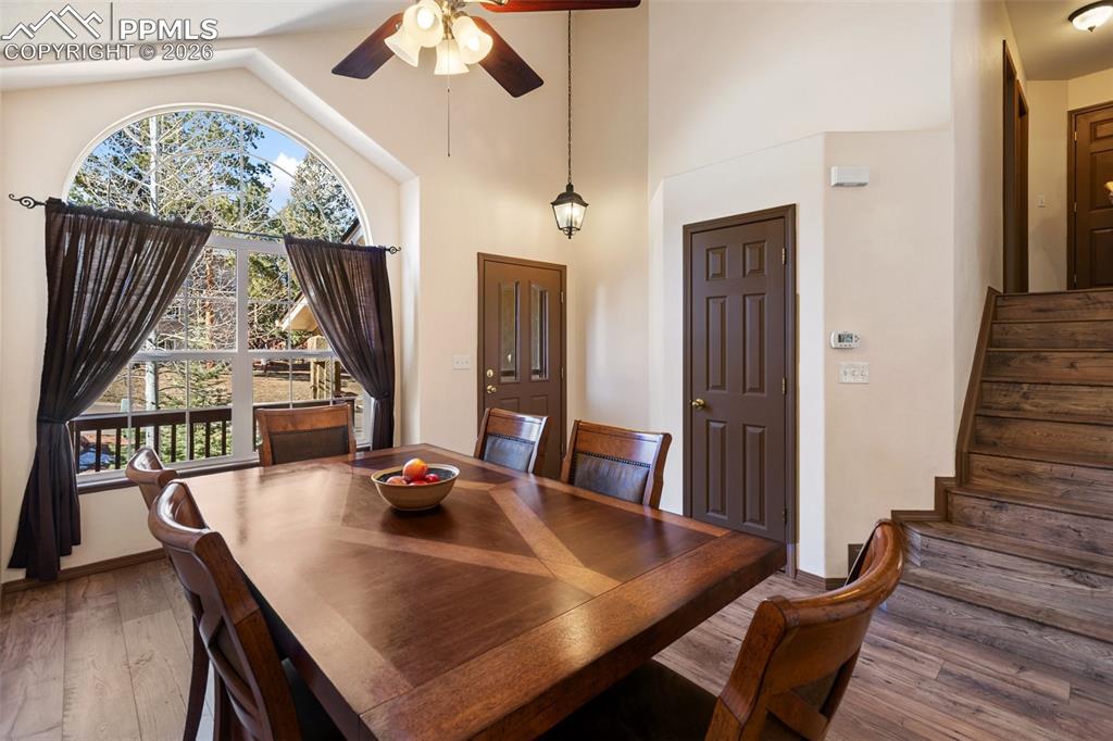 Image 3 of 28: Entry / Great Room-Main Level