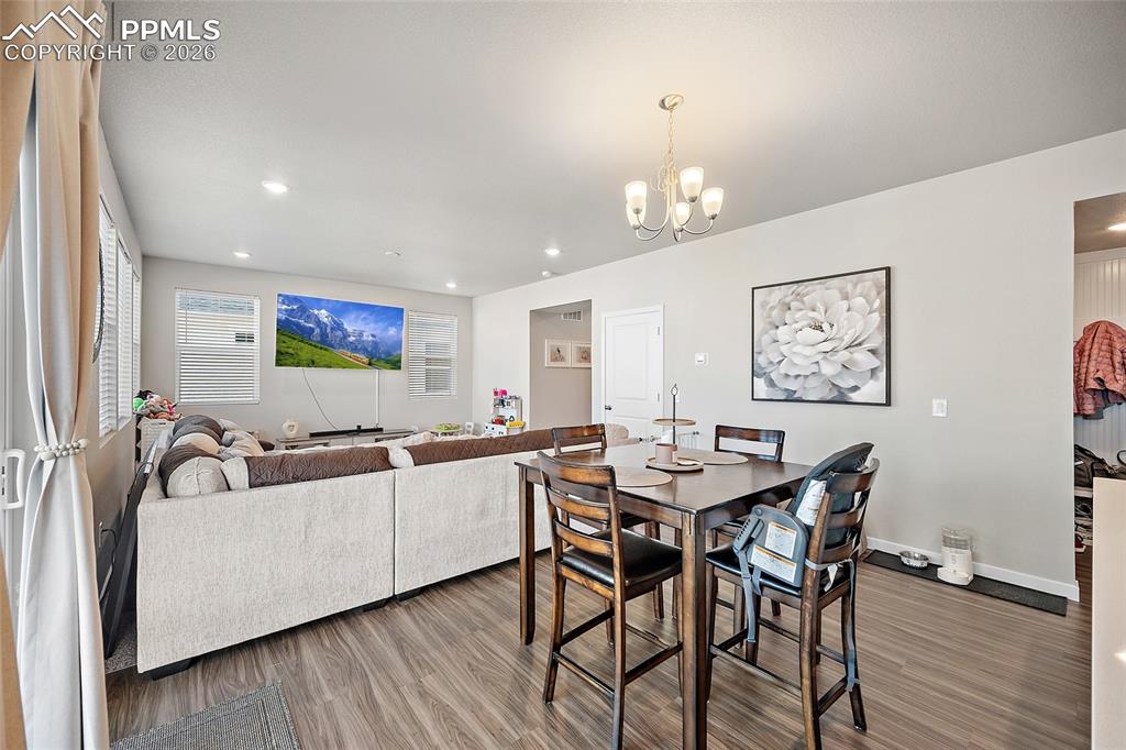 Image 11 of 43: Dining Area