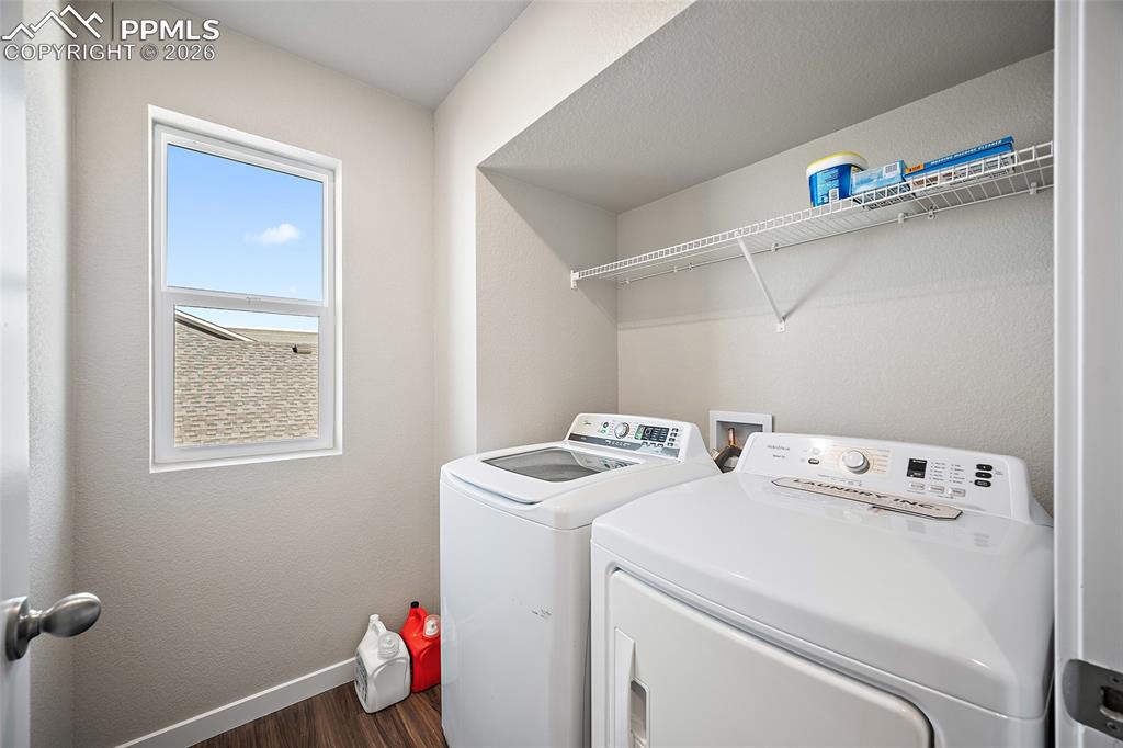 Image 21 of 43: Laundry