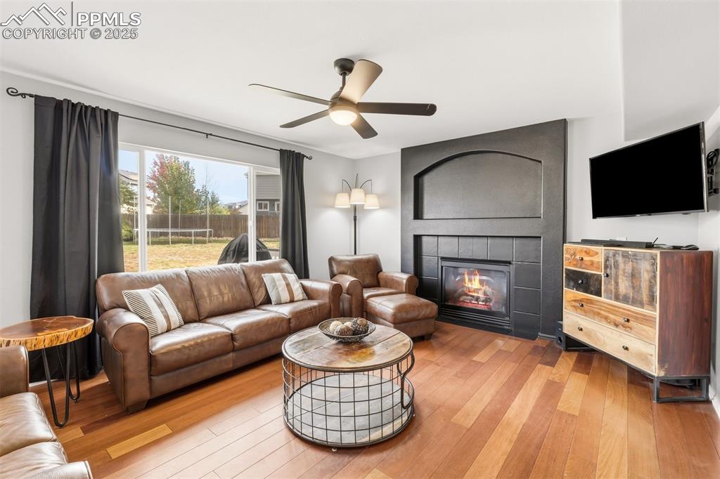 Image 10 of 46: The gas fireplace keeps you warm on chilly days.