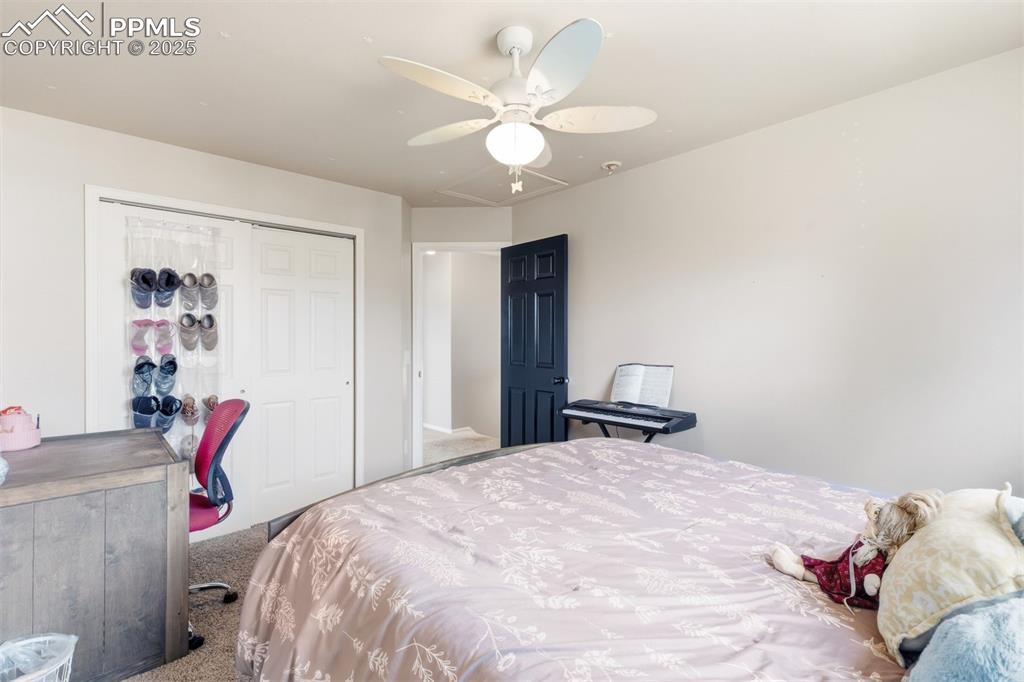 Image 24 of 46: Bedroom