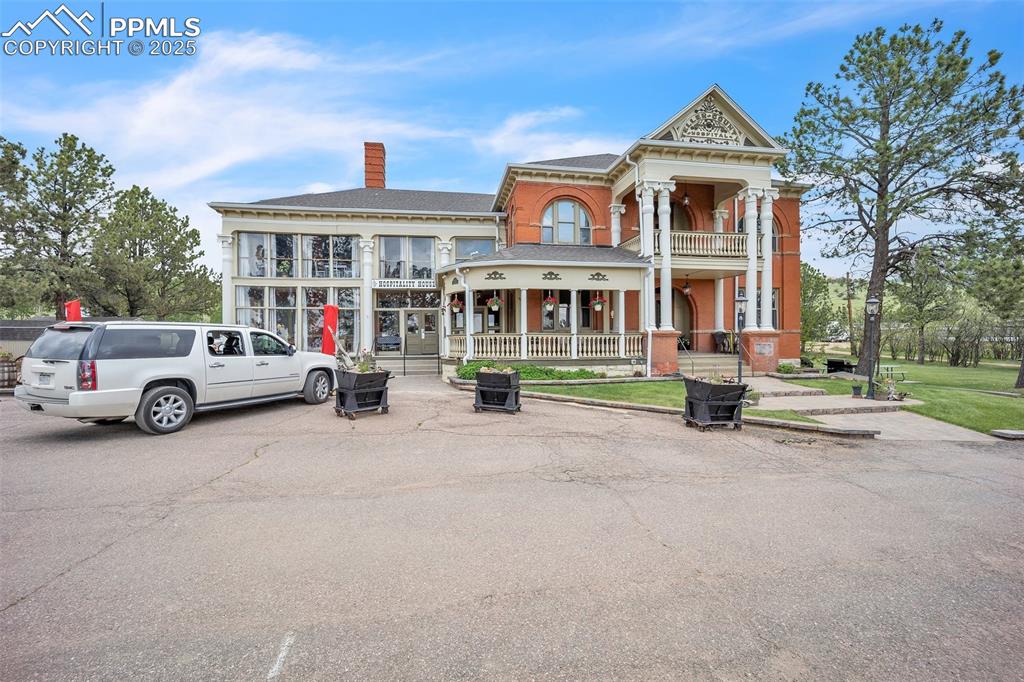 Image 9 of 9: Hospitality House