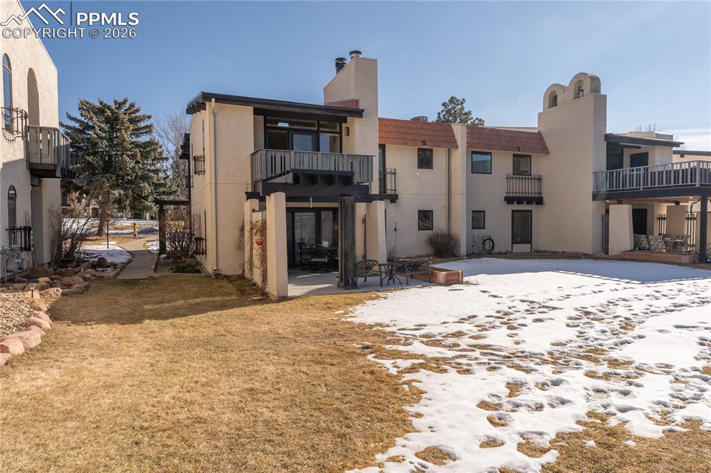 Image 24 of 32: Back of Structure