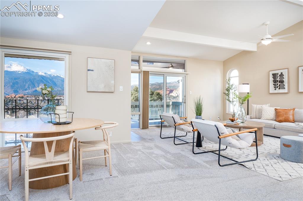 Image 4 of 32: Living Room