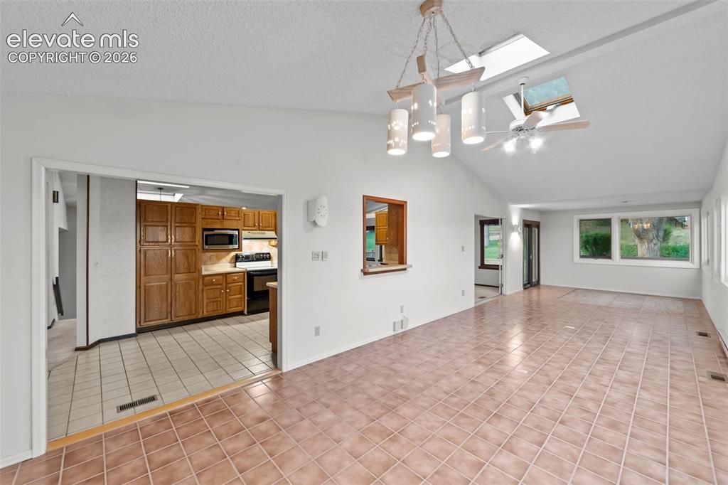 Image 11 of 43: Sun Room
