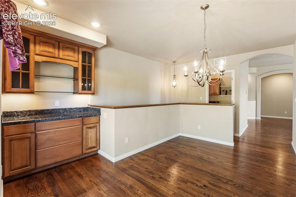Image 14 of 50: DINING ROOM
