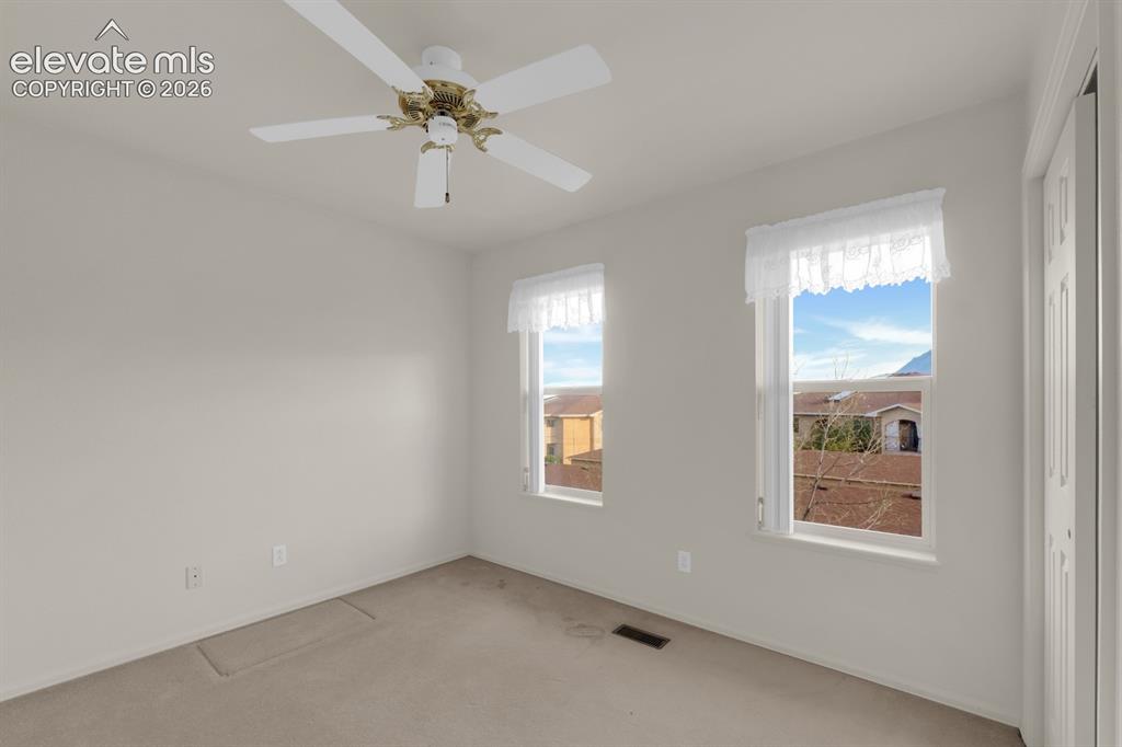 Image 18 of 30: Upper bedroom