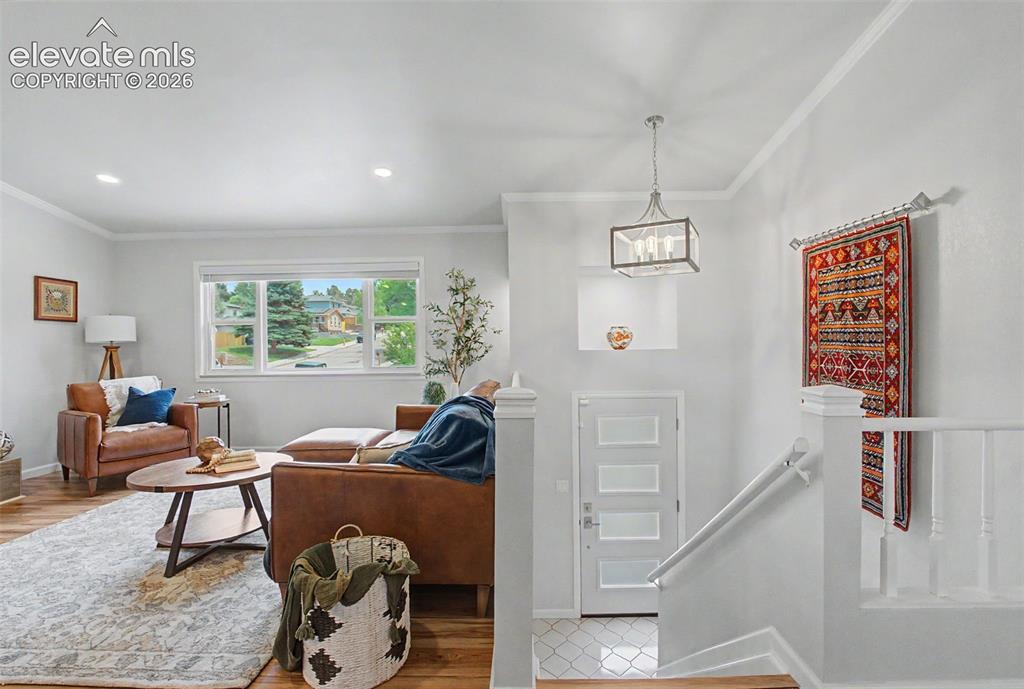Image 5 of 50: Great Room