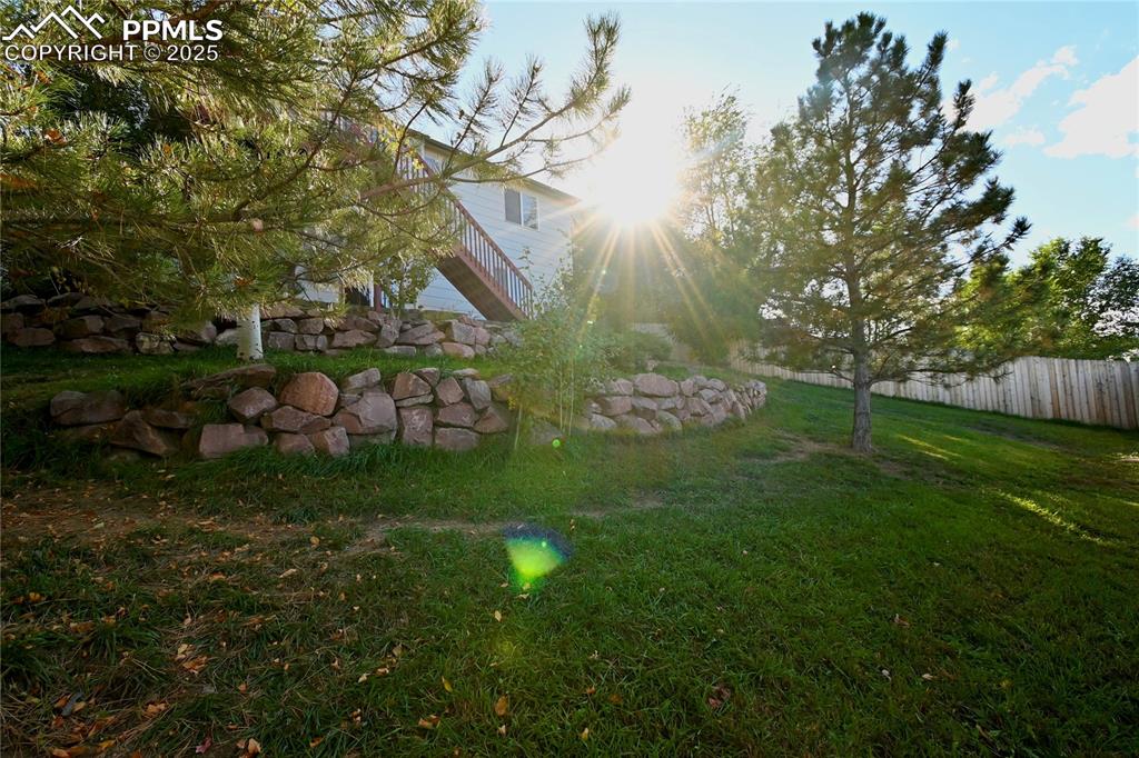 Image 5 of 37: View of yard