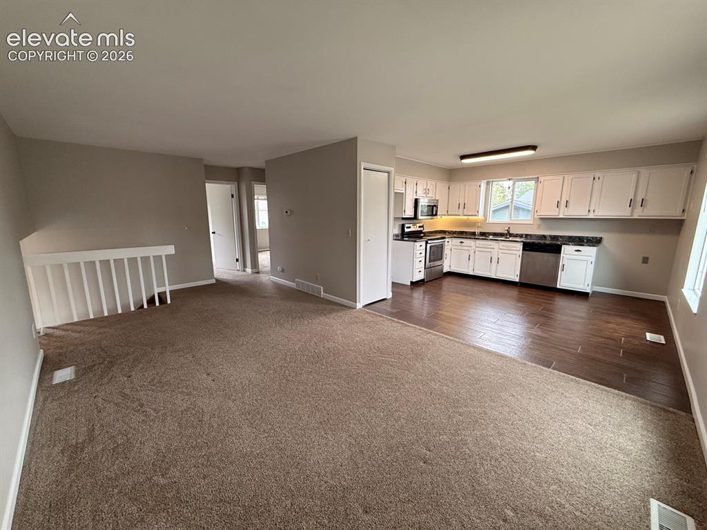Image 9 of 33: Living Room