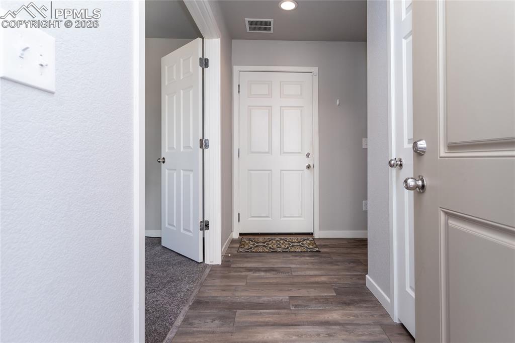 Image 7 of 34: Entrance Foyer