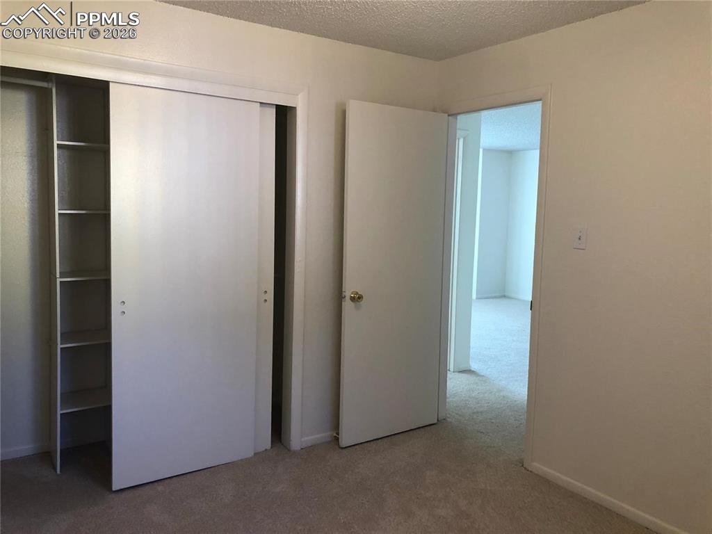 Image 10 of 14: Bedroom