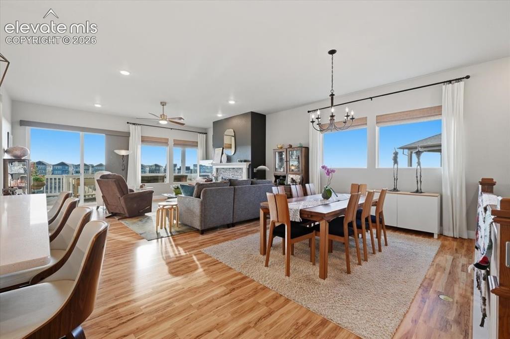 Image 12 of 39: Dining Area
