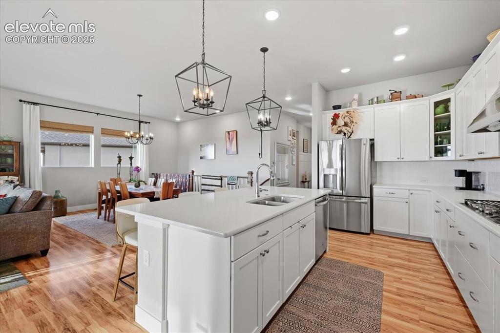 Image 6 of 39: Kitchen