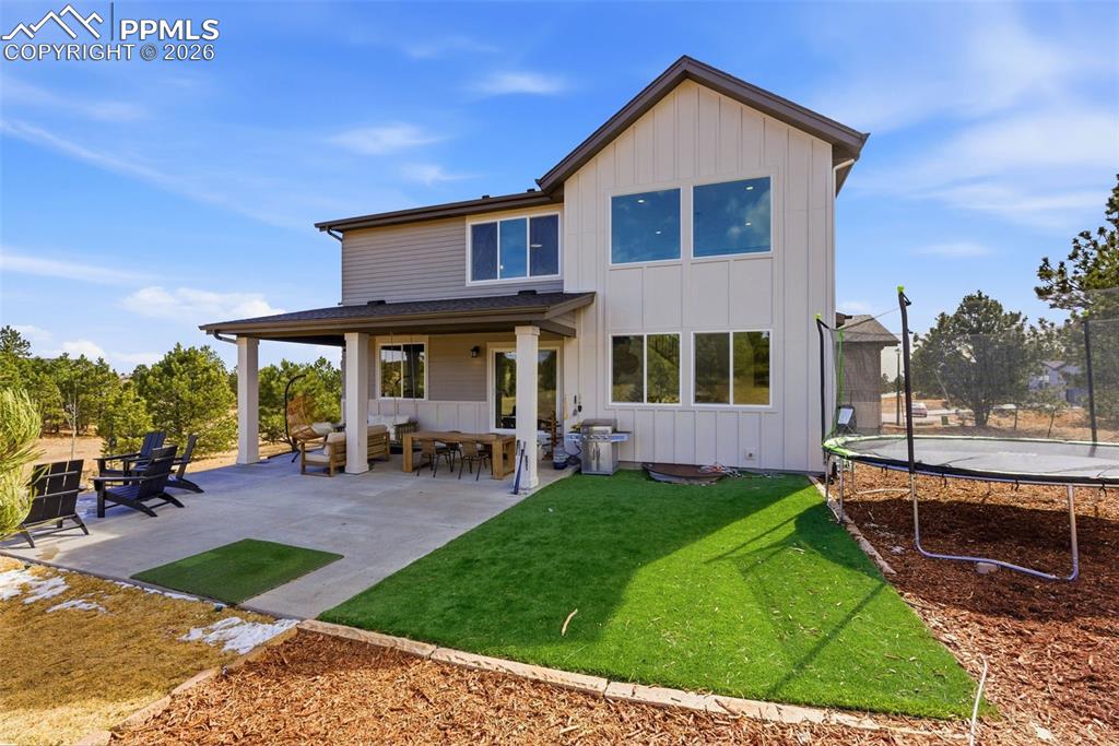 Image 16 of 50: Back of Structure