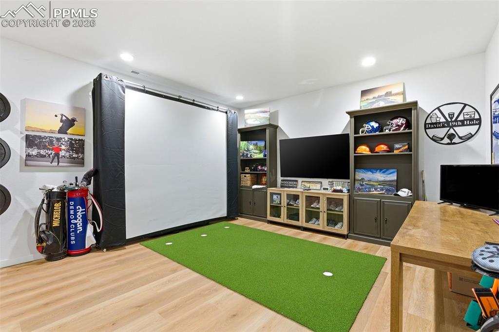 Image 43 of 50: Game Room