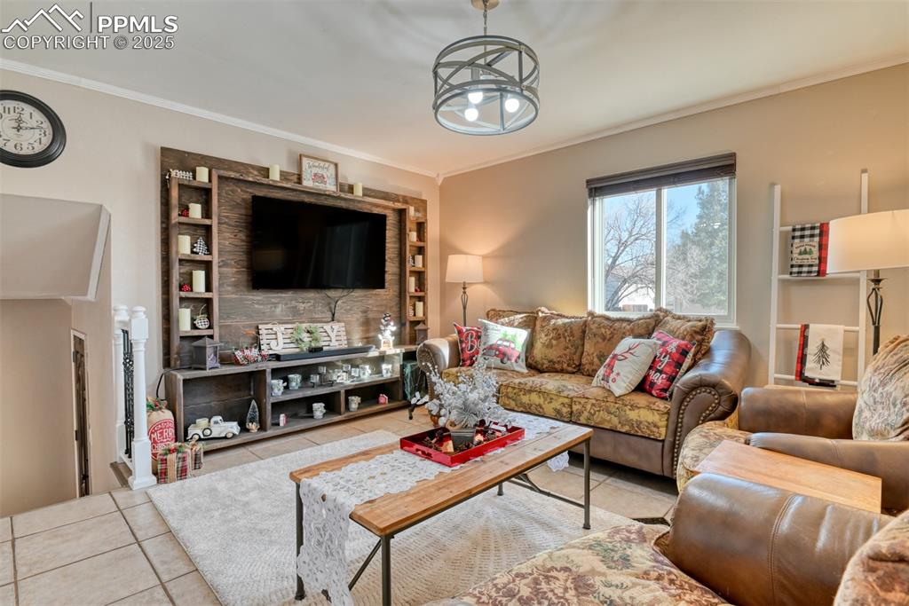 Image 11 of 39: Living Room