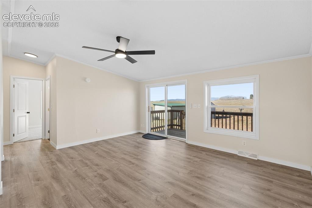 Image 11 of 36: Living Room
