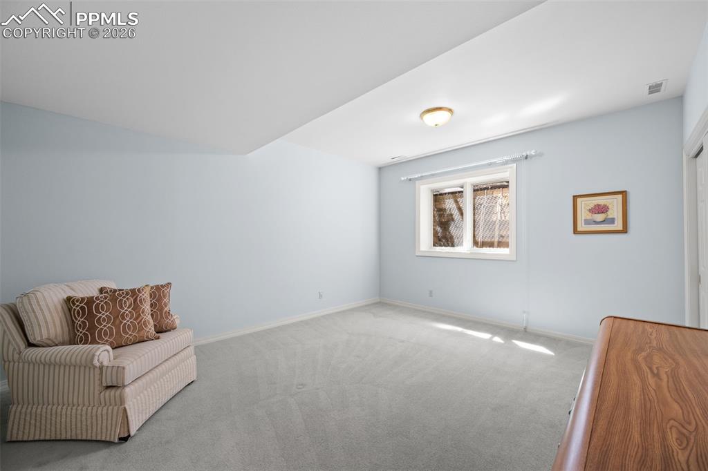 Image 33 of 50: No Description Available