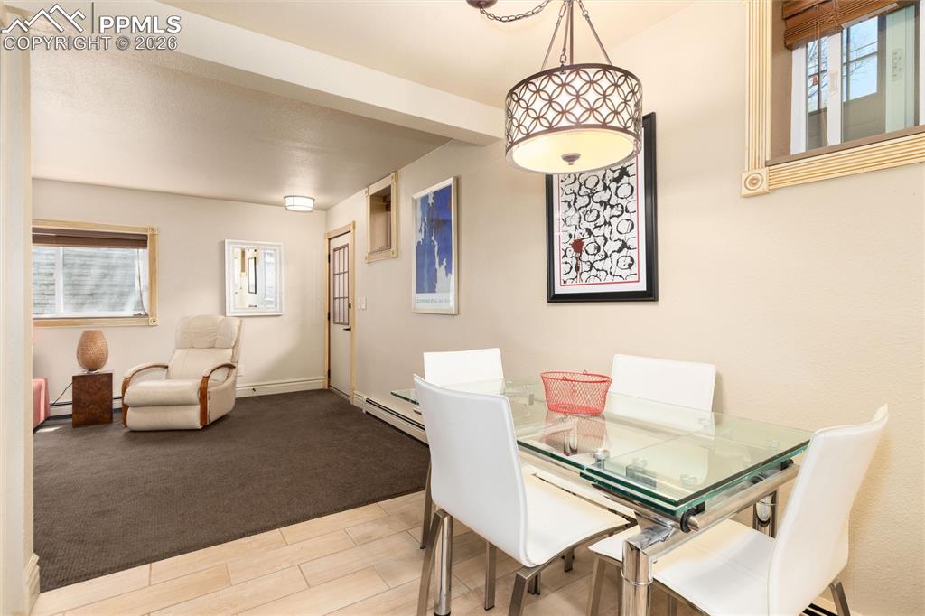 Image 37 of 49: Dining Area