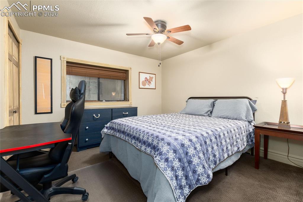 Image 38 of 49: Bedroom