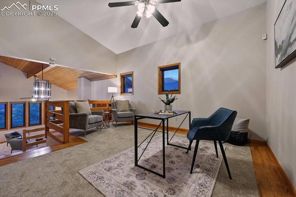 Image 11 of 50: Office