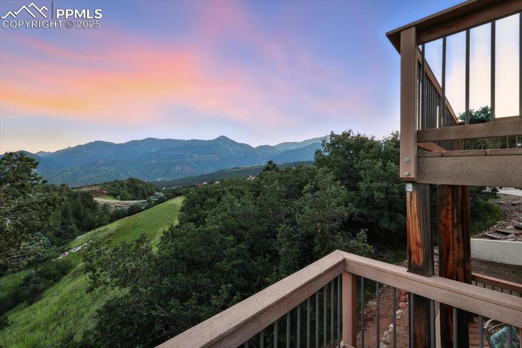 Image 20 of 50: View