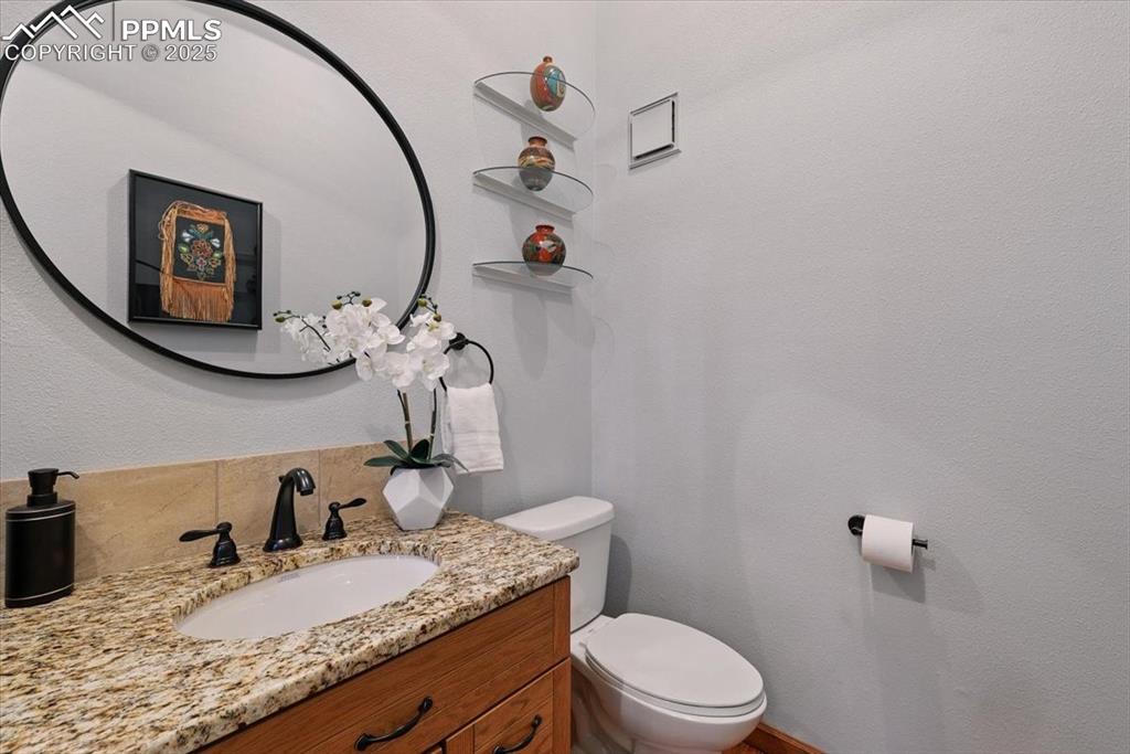 Image 45 of 50: Bathroom