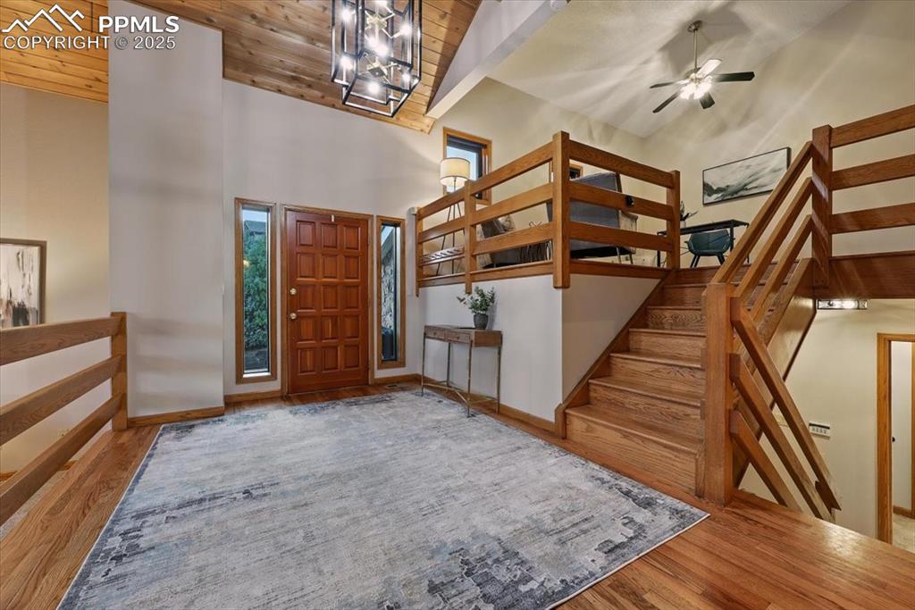 Image 6 of 50: Entry