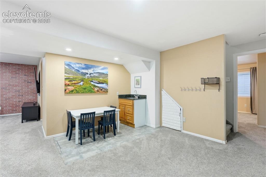 Image 41 of 50: Family Room